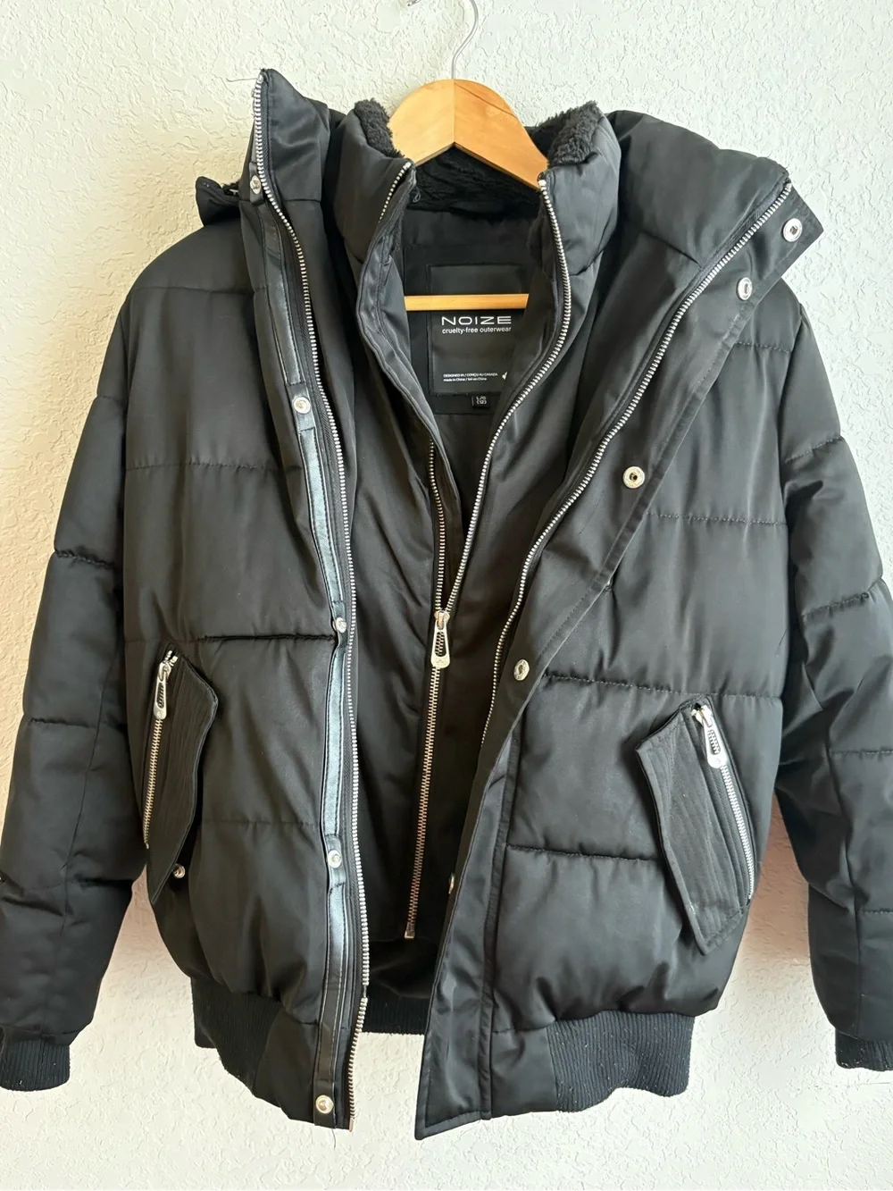 NOIZE Kids Black Detachable Fur Hood Puffer Jacket Large 12